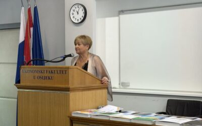Svečana podjela svjedodžbi i priznanja maturantima